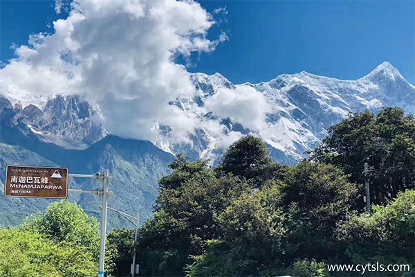 林芝旅游包車