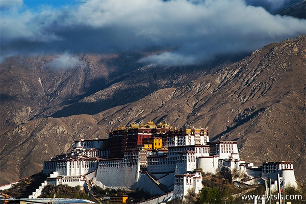 西藏旅游大概多少錢