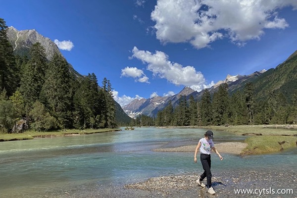 在西藏旅游大概要花多少錢(qián)