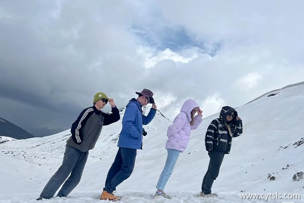 跟團(tuán)拉薩旅游費(fèi)用多少錢啊