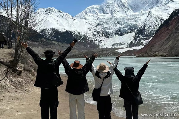 七月份去西藏旅游需要帶什么